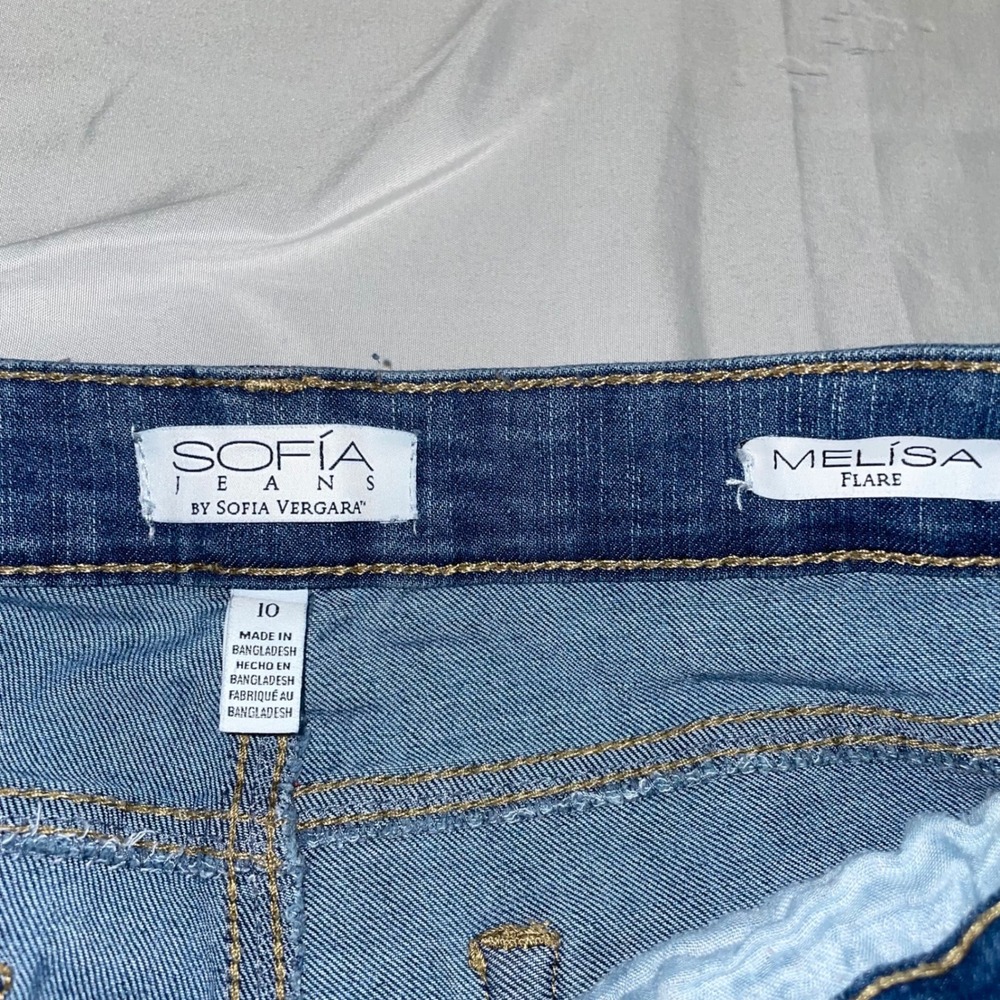 Sofia Jeans by Sofia Vergara Melisa Flare Medium Wash Button Fly Denim Jeans 10 - Picture 2 of 9